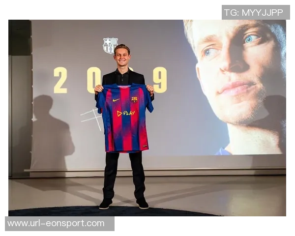 德容在荷兰队训练营透露将于10月15日续约的消息