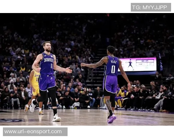 湖人双星状态回暖44分如饮水小里迎生涯巅峰老詹何时归来